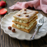 Millefoglie alla crema e nocciole